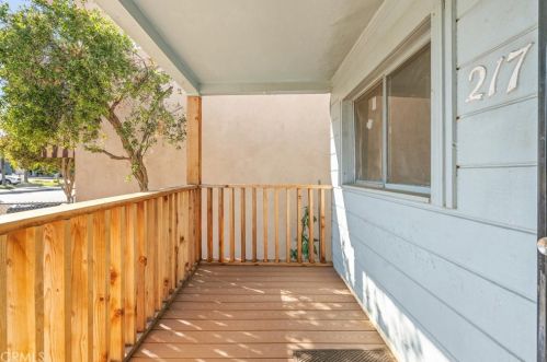 217 Stuart Ave, Redlands CA  92374-3367 exterior