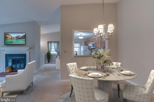 7779 Willow Pt Dr, Falls Church VA  22042-7536 exterior