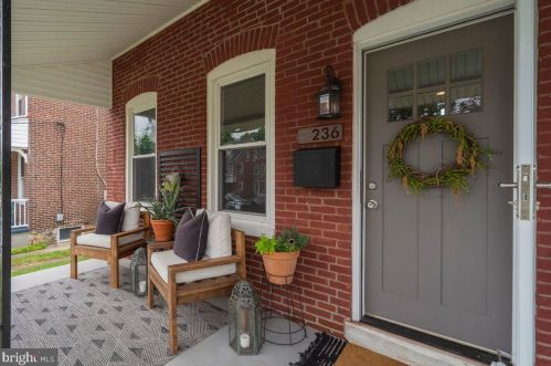 236 Highland Ave, Downingtown, PA 19335-2502