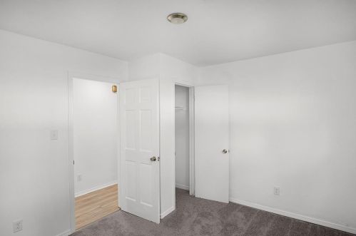 719 Silverdale Dr, Conroe TX 77301-4678 exterior