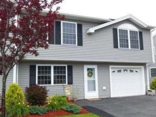 16 Red Sox Ln, Raymond NH  03077-1289 exterior