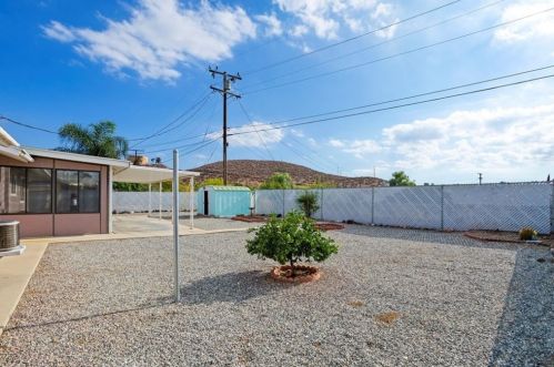 27215 Wentworth Dr, Menifee CA  92586-3038 exterior