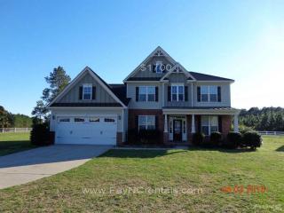 1600 Holloman Dr, Fayetteville NC  28312-9321 exterior