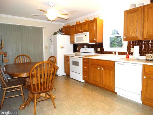 21 Holly Ct, Lees Cross Roads PA  17257-8749 exterior