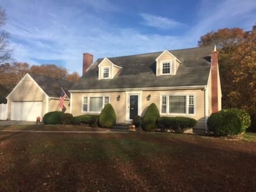 6 South Dr, Hopkinton, RI 02804-1302