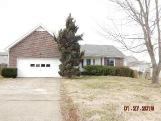 1028 Roedeer Dr, Clarksville, TN 37042-5960