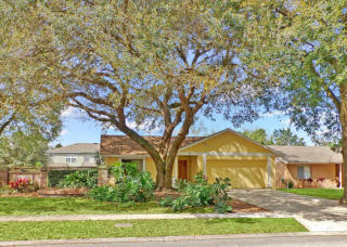 7600 Lakeside Woods Dr, Orlando, FL 32810-2911