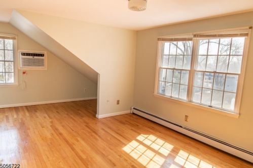 27 Irving St, Montclair NJ  07042-4523 exterior