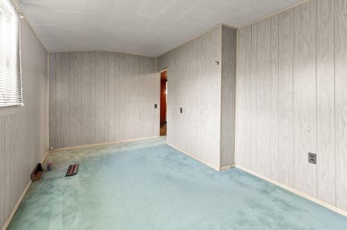 7047 Norwood Dr, Darbydale OH  43123-9643 exterior