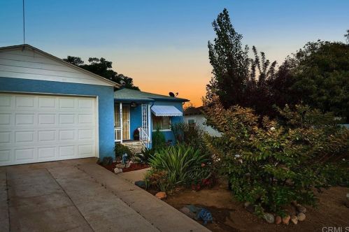 4461 Olive Ave, La Mesa CA  91942-8826 exterior