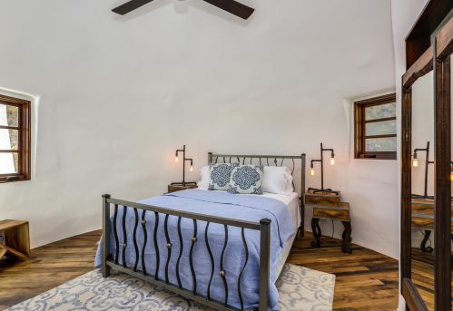400 Camino Alturas, Palm Springs CA  92264-8996 exterior
