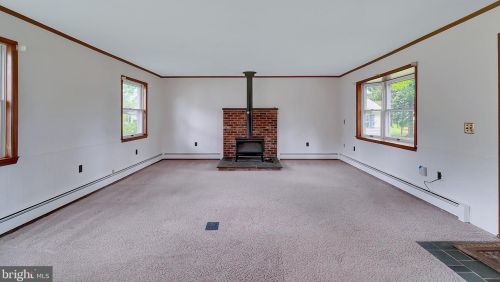 1820 Patricia Ave, Willow Grove, PA 19090-3726