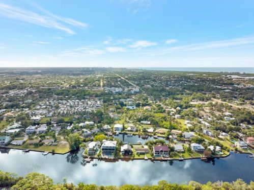 3906 Aloha Ln, Bonita Springs, FL 34134-4171