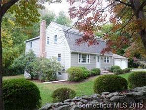 2 Nutmeg Ln, Essex, CT 06426-1462