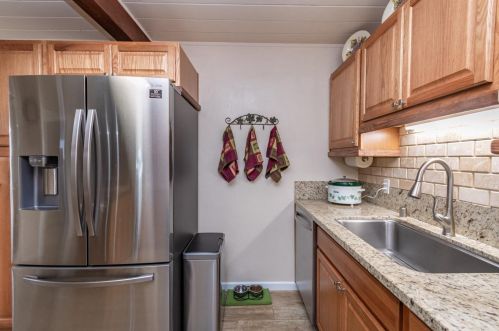 616 Q St, Rio Linda CA  95673-1427 exterior