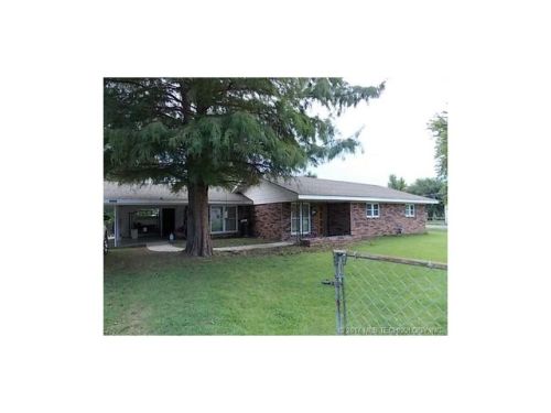 1010 1st Ave, Warner, OK
