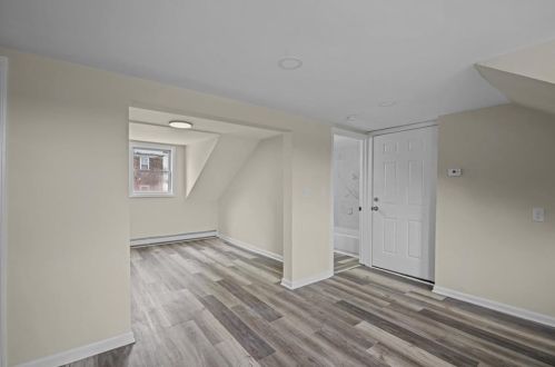 25 Unit St, Providence RI 02909-3940 exterior