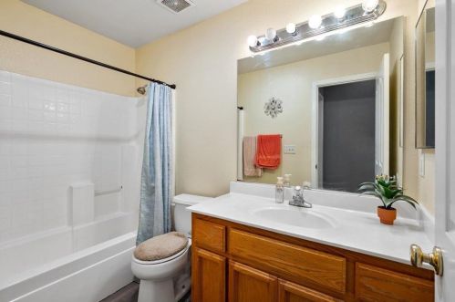 139 Melton Way, Wheatland CA  95692-9238 exterior