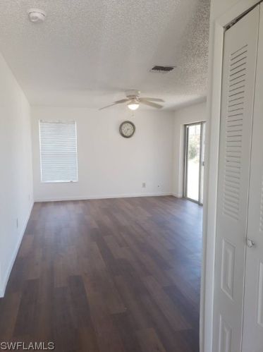 4020 2nd Ave, Cape Coral, FL 33904-8414