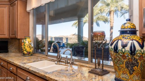 15645 7 St, Phoenix AZ 85014-4142 exterior