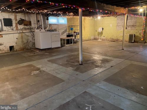 29 Bishop Holw Rd, Newtown Square PA  19073-3211 exterior