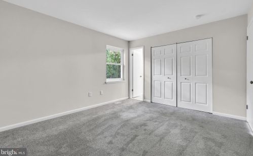 1802 Lakeshore Dr, Browns Mills NJ  08015-1364 exterior