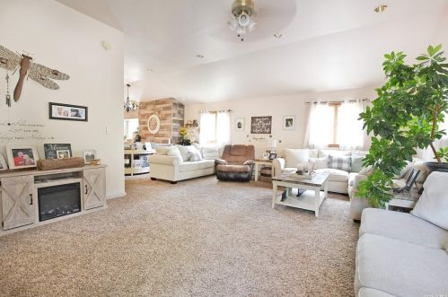 43 Madeline Rd, Panamoka NY  11961-2943 exterior