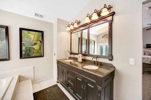 26427 Hickory Blvd, Bonita Springs FL 34134-8201 exterior