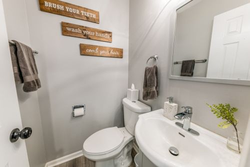 7750 Martha Cir, Waterford WI  53185-2039 exterior