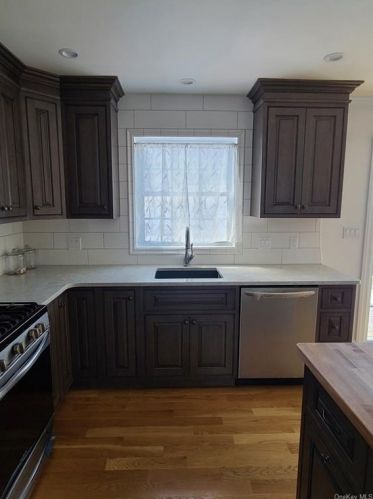 595 Mountain Rd, Port Jervis NY  12771-3165 exterior