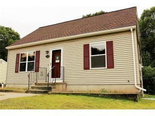 66 Cottonwood Ln, Uncasville, CT 06382-2051