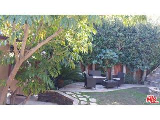 2245 Hillsboro Ave, Los Angeles CA  90034-1123 exterior