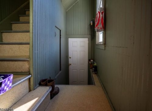 64 New York Ave, Newark NJ 07105-1211 exterior