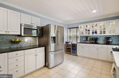 7630 Lisle Ave, Falls Church VA  22043-1208 exterior