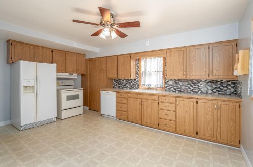 1843 Fairmont St, Manitowoc, WI 54220-2634