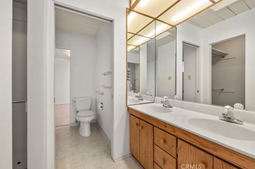 5041 Elsinore Ave, Orange CA  92869-1223 exterior