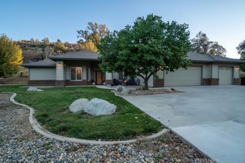 26550 Brian Pl, Tehachapi, CA 93561-9274