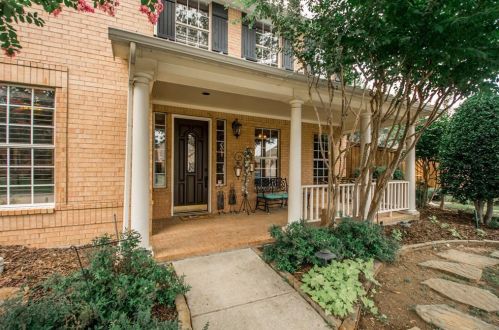 1313 Cayenne Dr, Lewisville TX  75028-3491 exterior