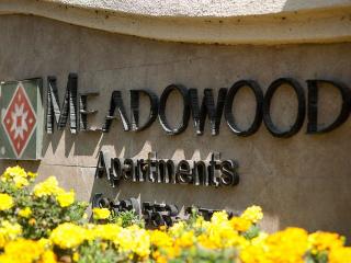 1733 Cochran St, Simi Valley CA  93065-6320 exterior