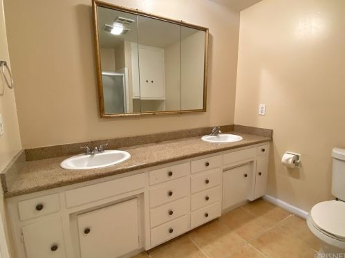 358 Landsford St, Lancaster CA 93535-2613 exterior