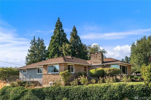 2103 31 Ave, Seattle WA  98199-4020 exterior