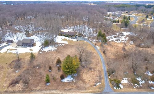 4621 Beaver Dam Rd, West Bend, WI 53090-9306