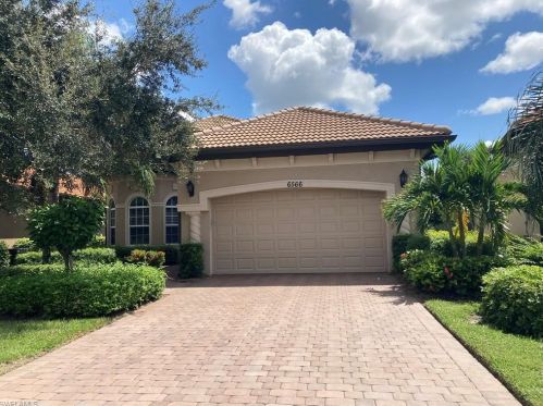 6566 Caldecott Dr, Naples FL  34113-3195 exterior
