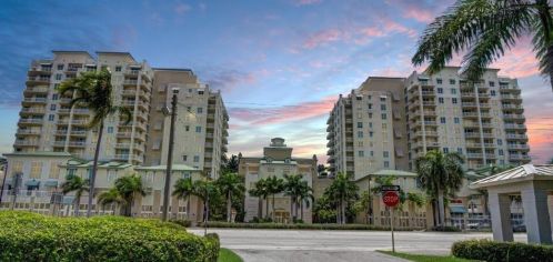 450 Federal Hwy, Boynton Beach FL  33435-4184 exterior