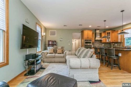 35 Boulevard, Westwood NJ  07675-2042 exterior