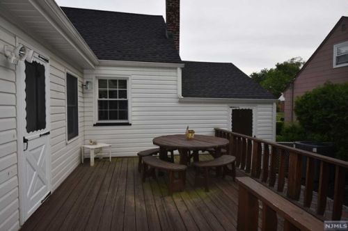 277 Baldwin Ave, N Milford NJ  07646-1903 exterior