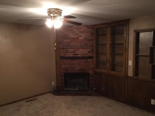 7235 Robinson St, Overland Park KS  66204-1855 exterior