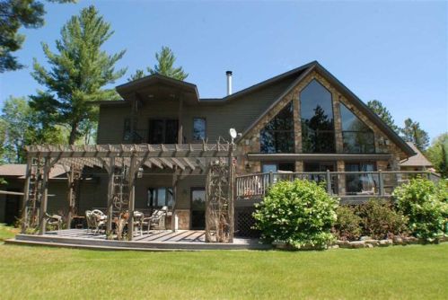 6327 Camels Clearing Rd, Florence, WI 54121-9644
