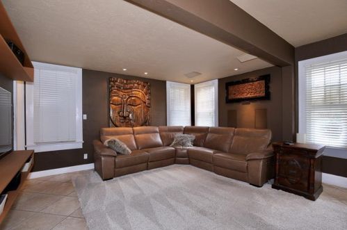 738 Edgewater Dr, Orlando FL 32804-6890 exterior