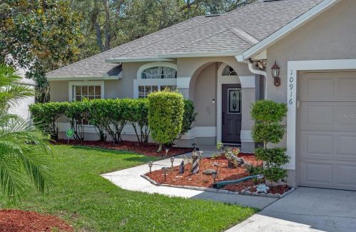 10916 Dearden Cir, Orlando, FL 32817-3821